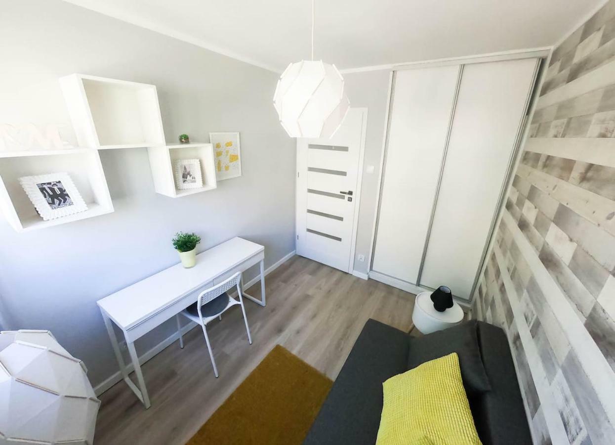 New Apartment - 300 M Town Hall - 3 Rooms - 7 People Breslavia Exterior foto