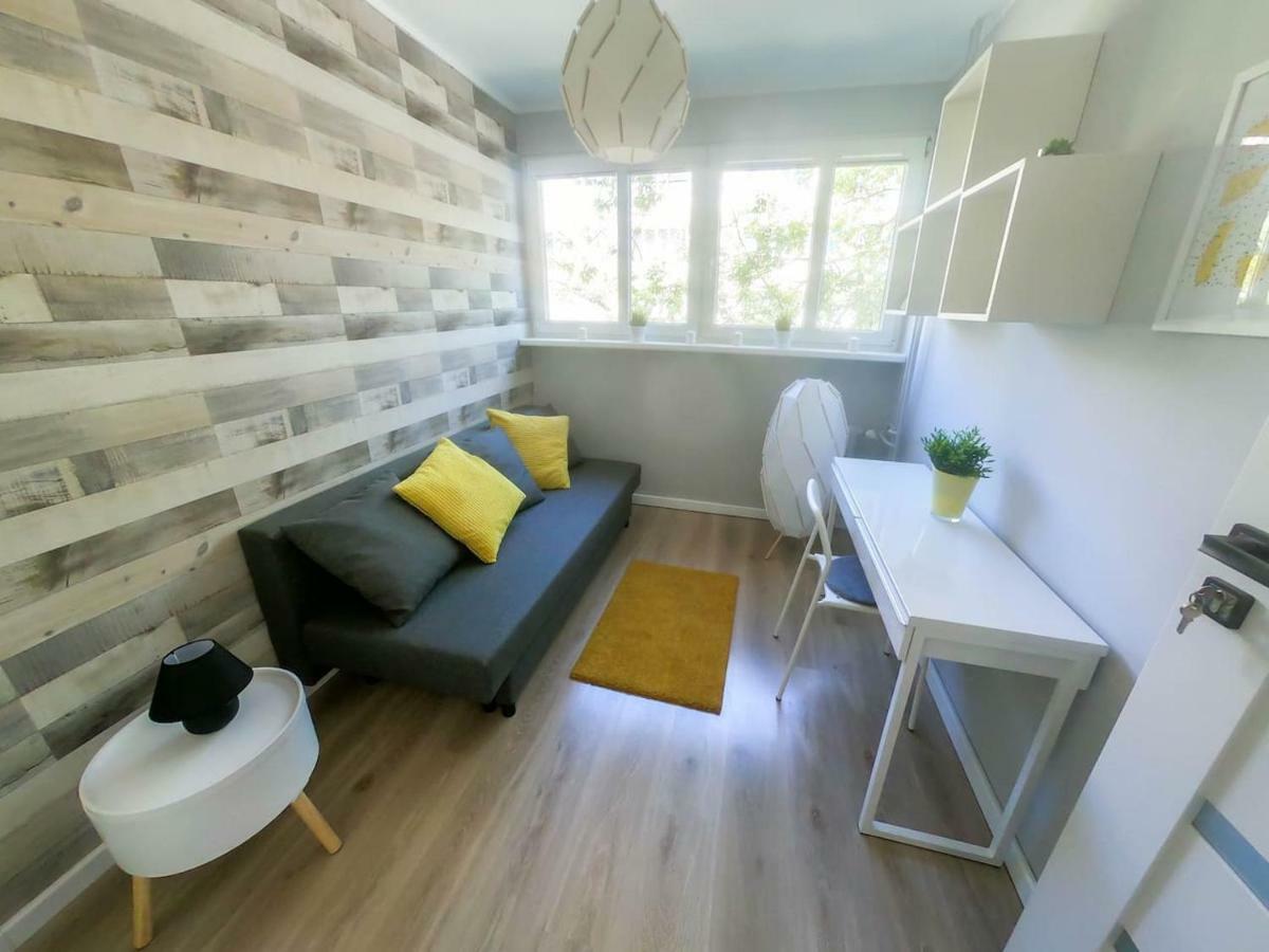 New Apartment - 300 M Town Hall - 3 Rooms - 7 People Breslavia Exterior foto